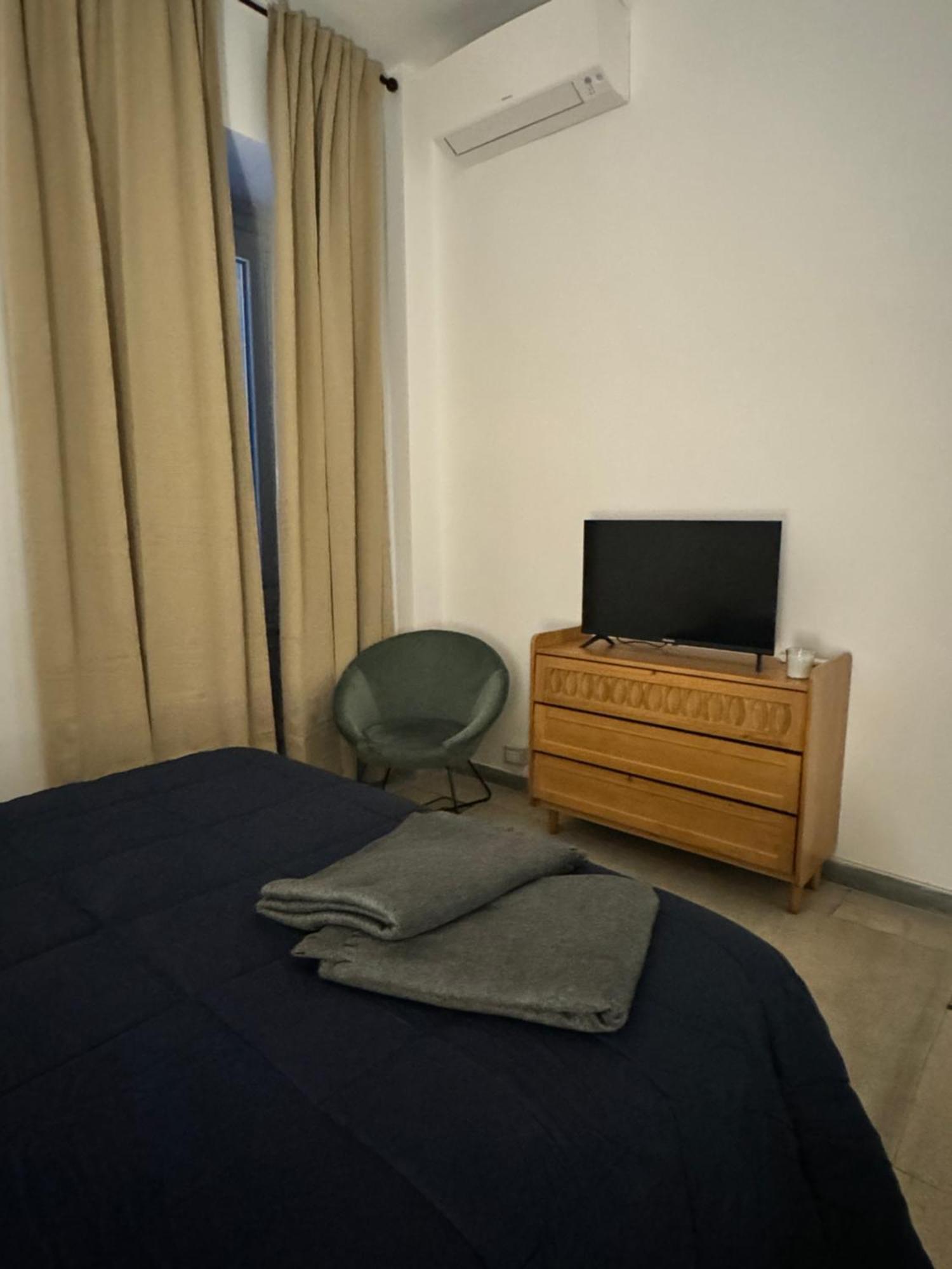 Pietra Apartment,Colosseo Rom Eksteriør billede